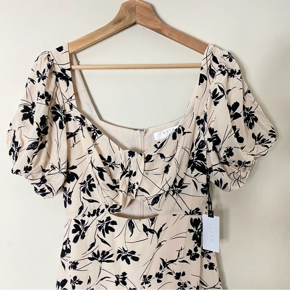 ASTR Siyah Floral Puff Sleeve Bubble Hem Dress Black Cream - S